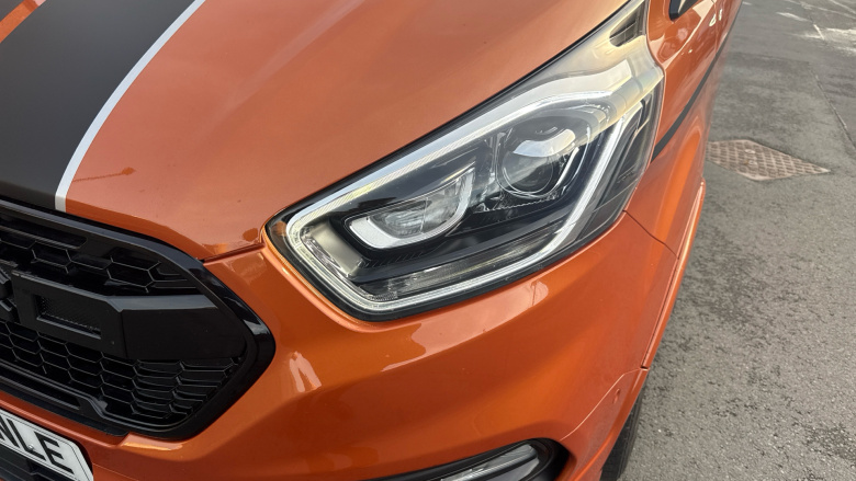 Ford Tourneo Custom Transit Custom Tourneo L1 Diesel Fwd 2.0 EcoBlue 185ps L/R 8 Seater Sport Auto